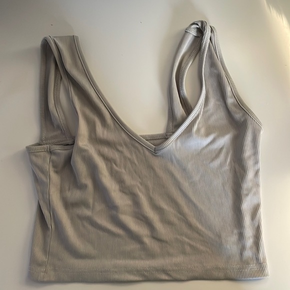 Shein Cropped Tank Top - Picture 1 of 3